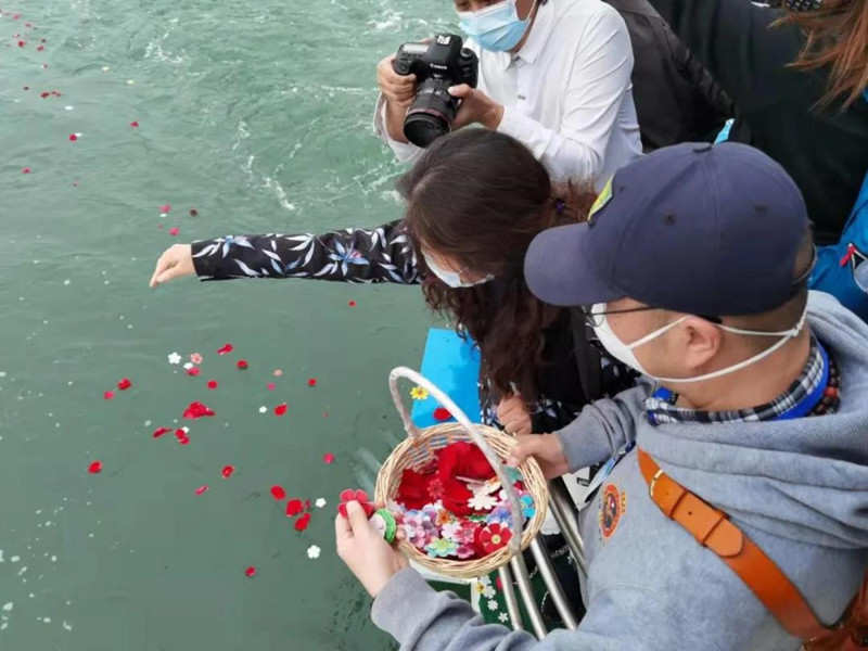 自己可以去骨灰海撒嗎？需要預(yù)約嗎？